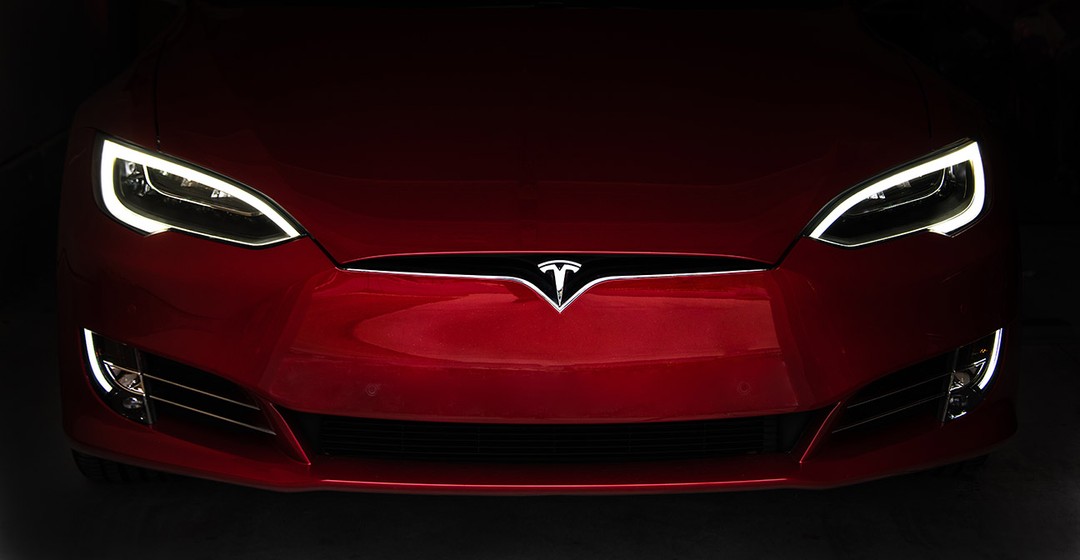 Ist die Tesla-Aktie nach dem Crash kaufenswert?