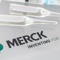 MERCK plant Aufspaltung im Pharmageschäft