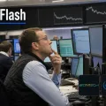 Midday-Flash: DAX auf Rekordhoch – Ölpreis bricht 6,8 % ein