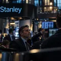 Teaserbild von MORGAN STANLEY: Aktienhandel legt 41 % zu – Wachstum wird teurer