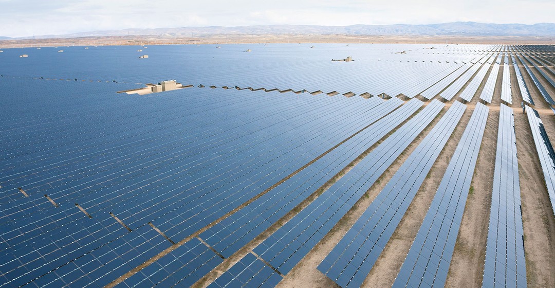 7C – Solarparkbetreiber trotzt der Regulierung