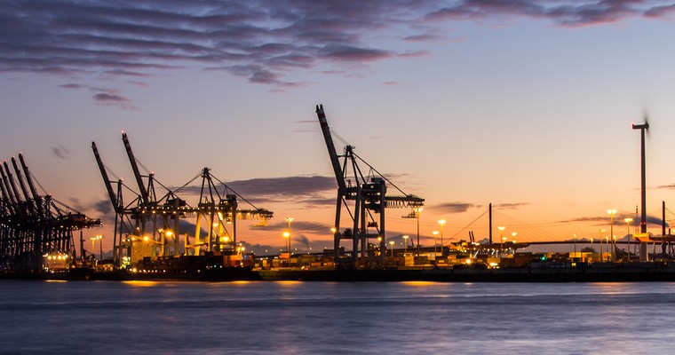 HAMBURGER HAFEN - Aktie taucht in Unterstützungszone ein